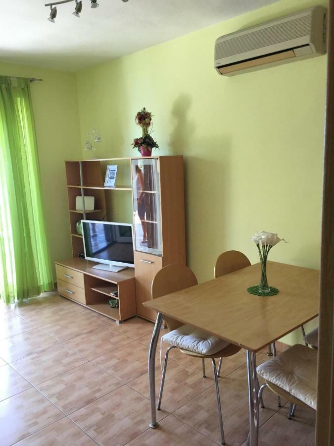 Apartman Tatjana Apartment Podgora Exterior photo